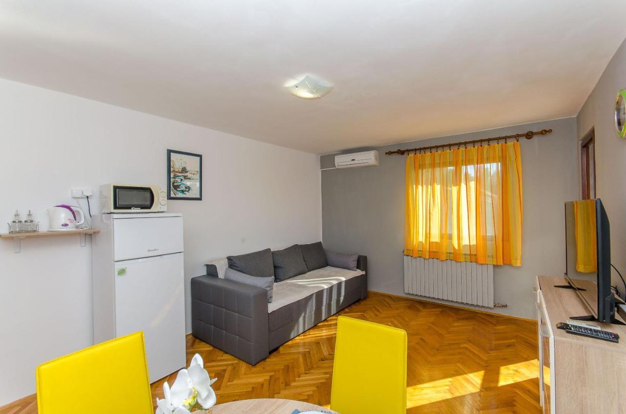 Apartments Marinko Makarska Buitenkant foto